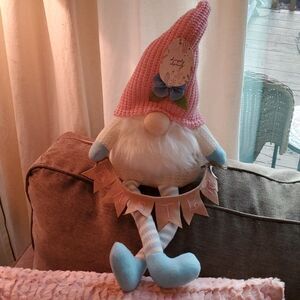 Gnome Holding Easter Banner